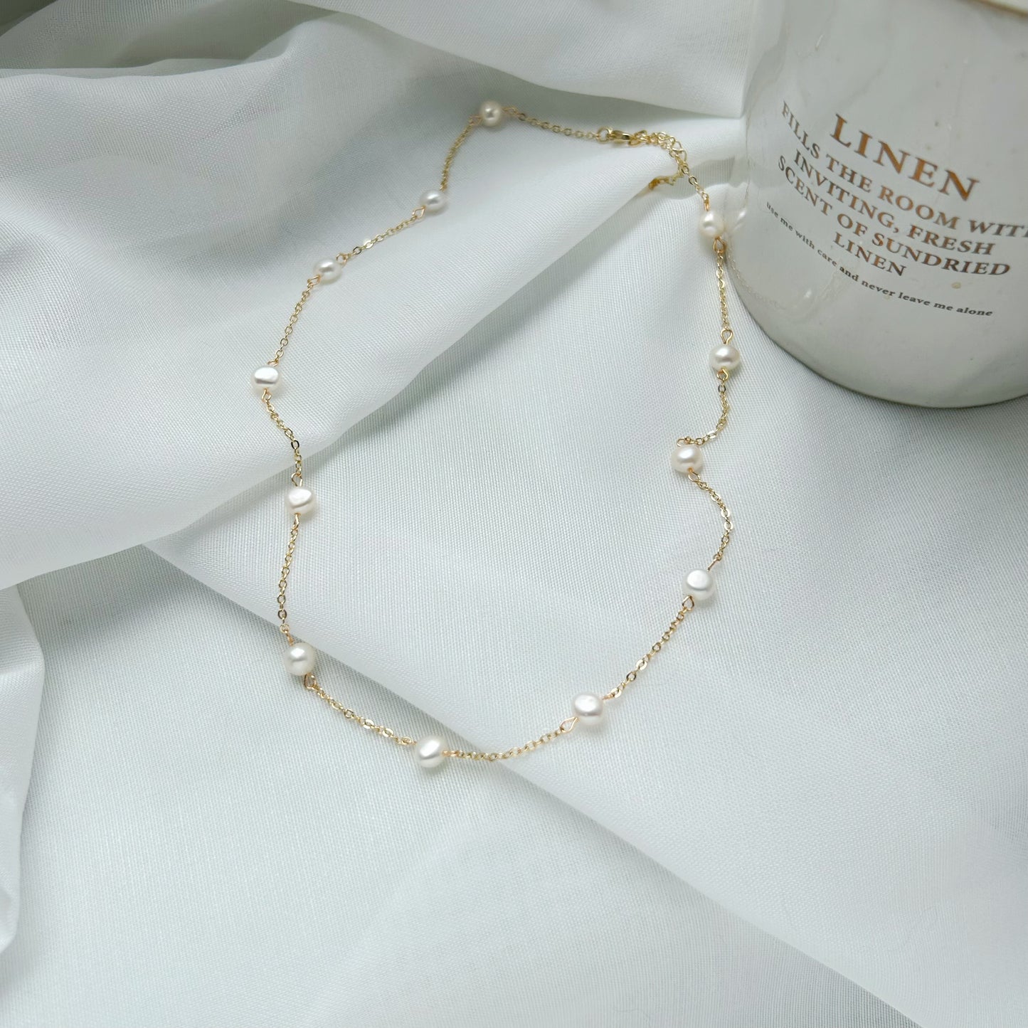 Chain & Pearl Necklace